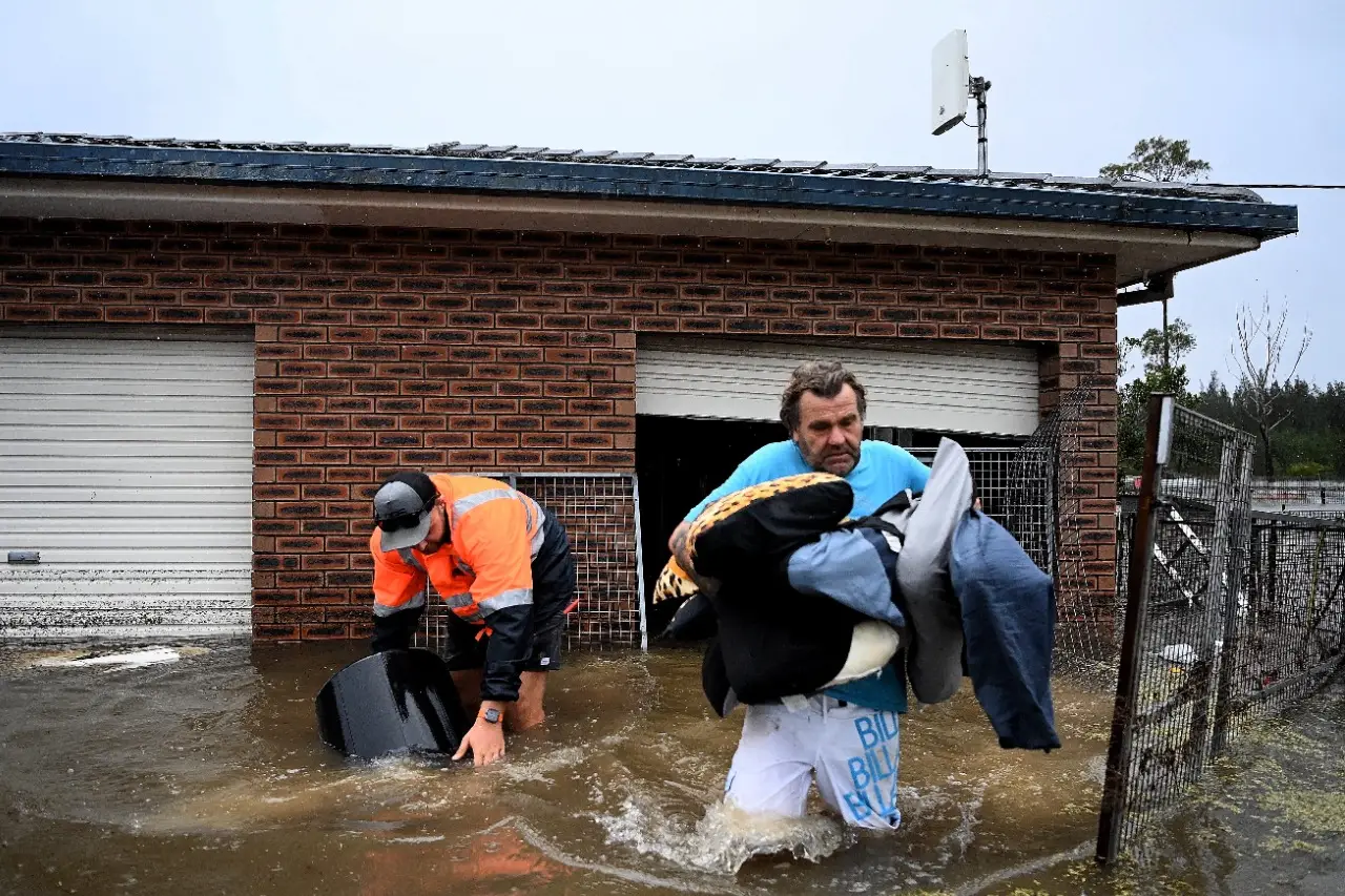 Catastrophic Flooding in New South Wales: 50,000 Isolated, Three Dead in '1-in-500-Year' Rain Event