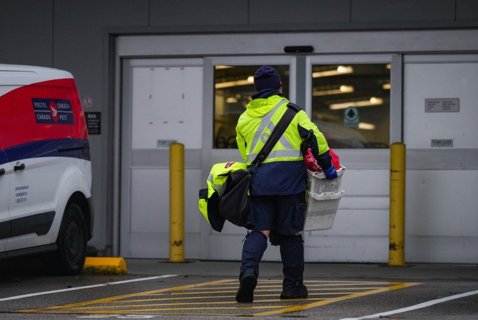 Canada Post Workers Poised to Strike Friday Over Pay and Job Security Concerns