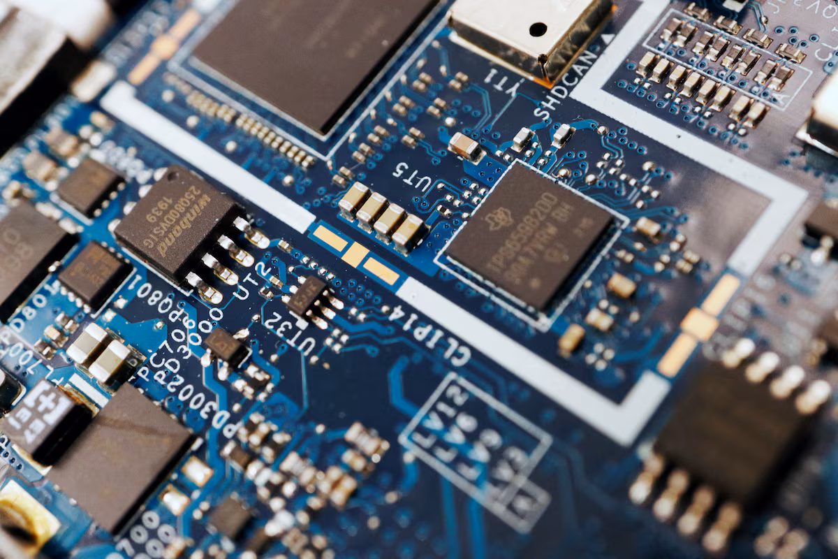 Trump Administration to Overhaul Biden-Era AI Chip Export Restrictions