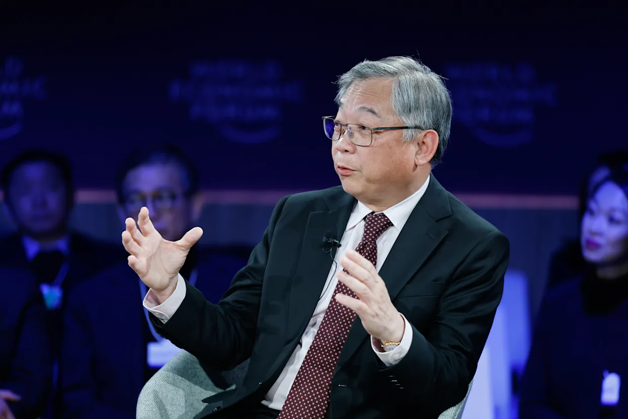 Singapore’s Gan Says Geopolitical Neutrality ‘Not Possible’ Amid Rising US-China Tensions