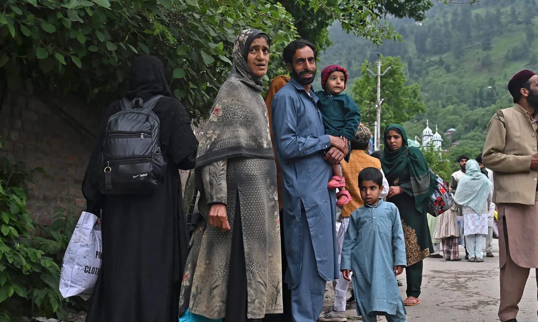 Thousands of Kashmiris Remain Displaced Despite India-Pakistan Ceasefire