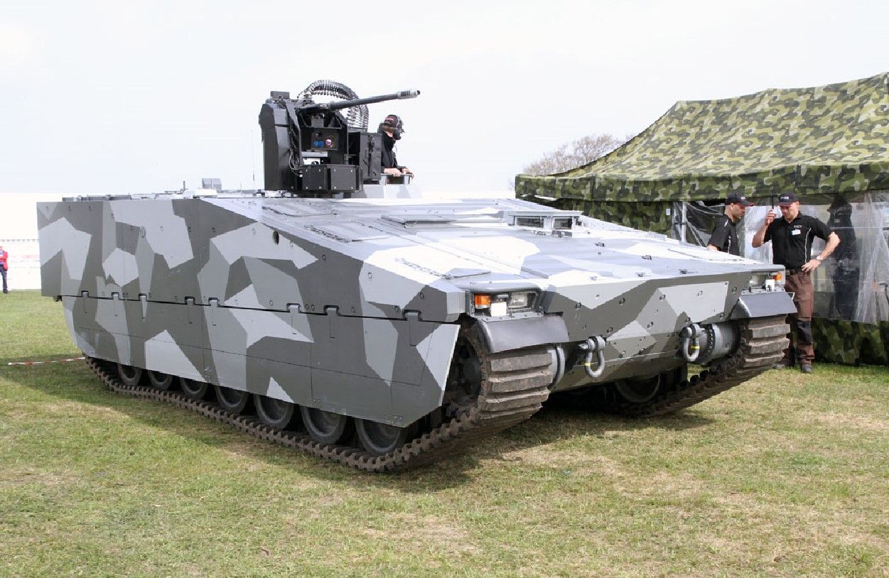 Netherlands Begins Search for New APCs for Mechanized Brigade
