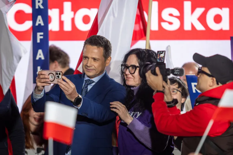 Poland Heads to Runoff as Presidential Election Produces No Clear Winner