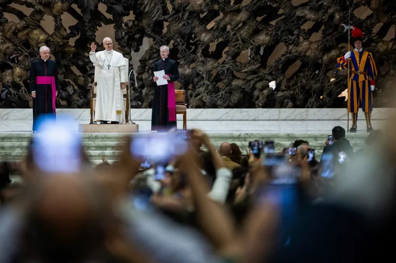 Pope Leo Demands Release of Jailed Journalists, Champions Free Press and Global Peace