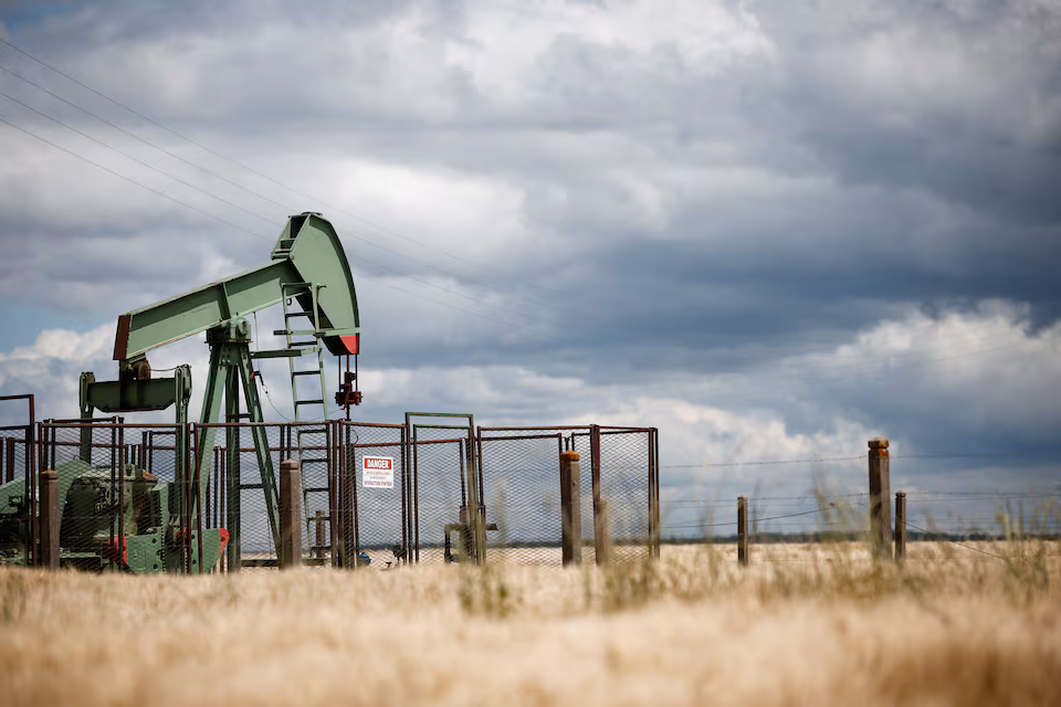 Oil Prices Climb After Trump Extends EU Trade Talks Deadline to July