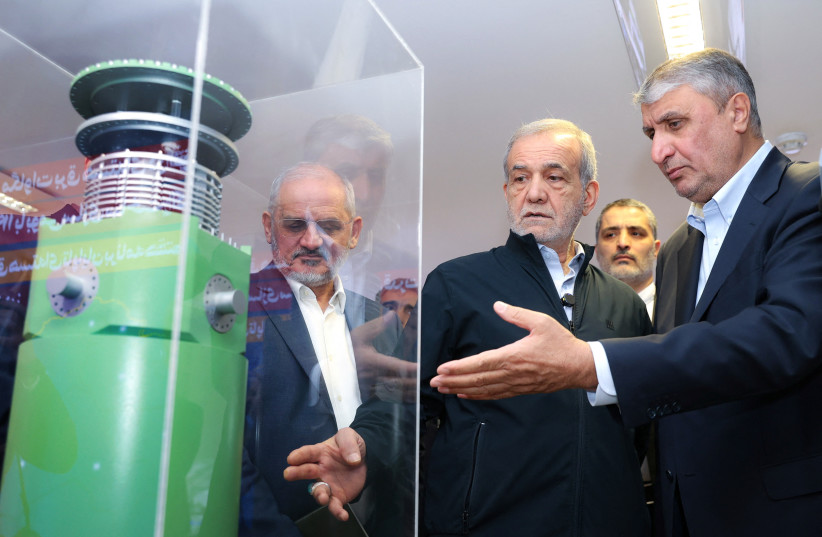 U.S. Proposes Interim Deal in Iran Nuclear Talks Allowing Limited Uranium Enrichment – NYT
