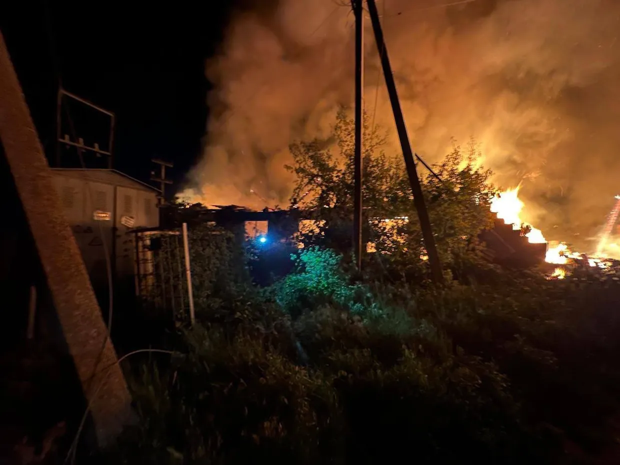 Ukraine Reports Escalating Russian Attacks and Strategic Gains in Donetsk Region