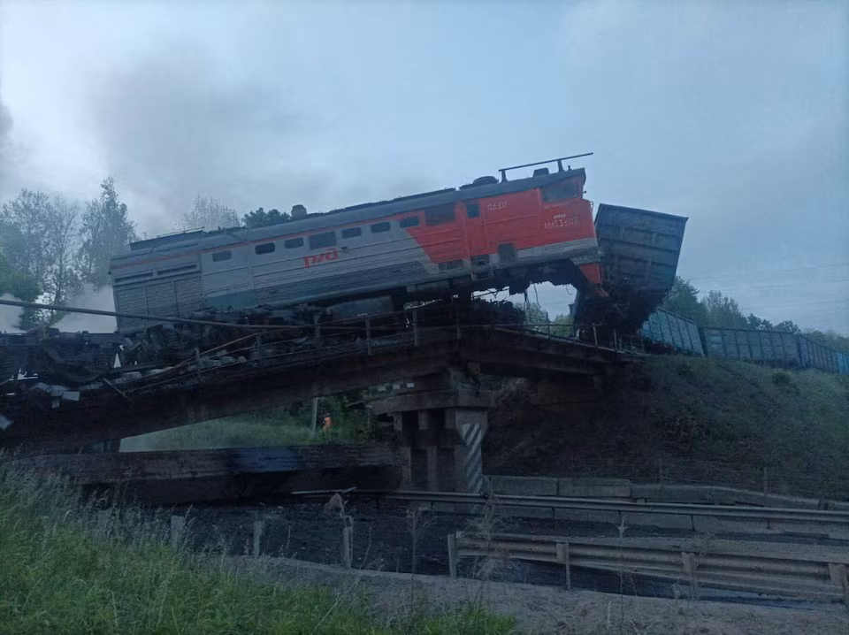 Freight Train Bridge Collapses in Russia’s Kursk Region Amid Rising Infrastructure Concerns
