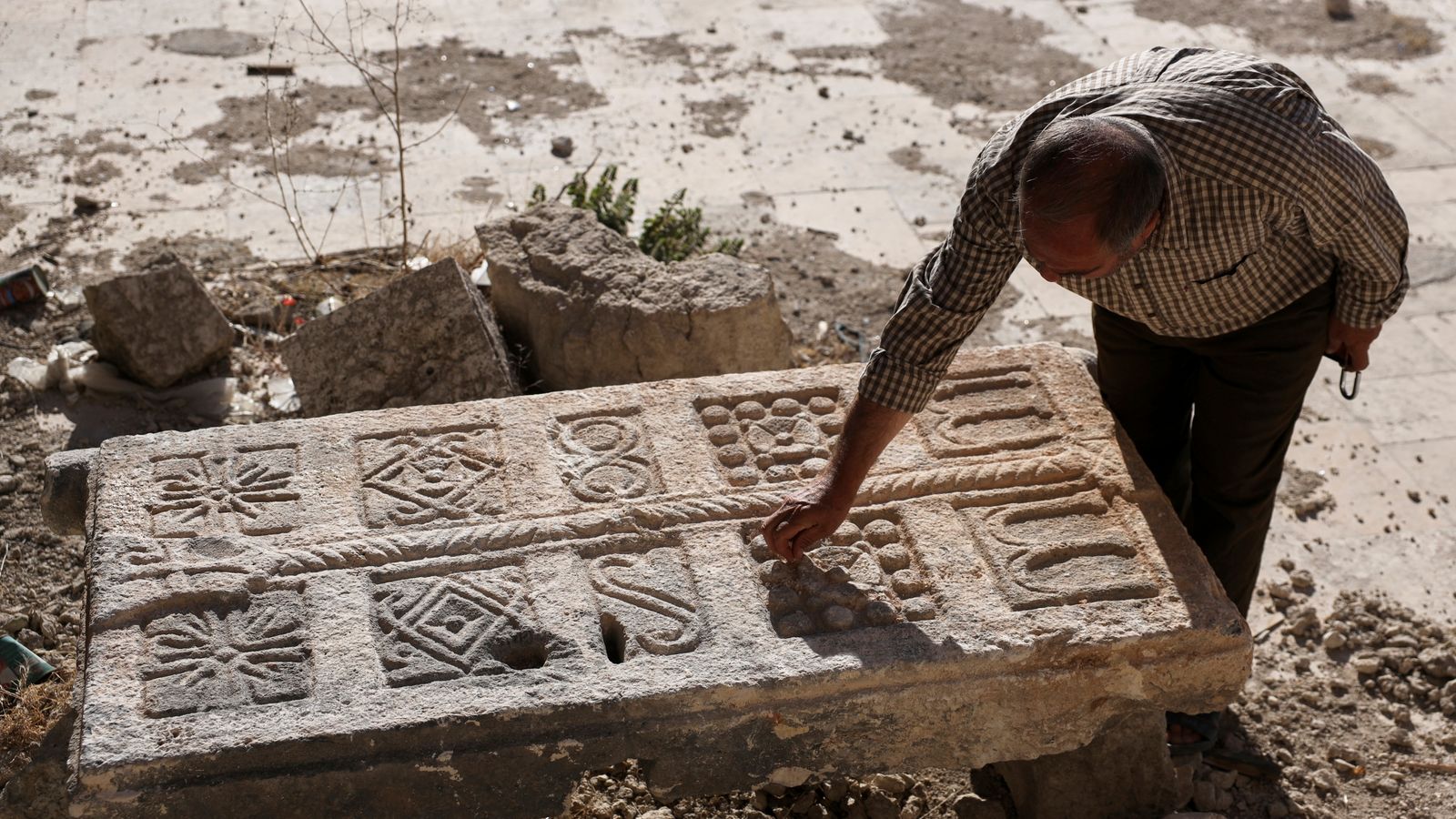 Byzantine Tomb Complex Unearthed by Construction Worker in Syria